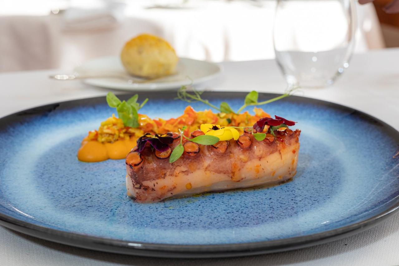 Solar Do Requeijo By Luna Hotels & Resorts Arcos de Valdevez Zewnętrze zdjęcie A modern Spanish tapa